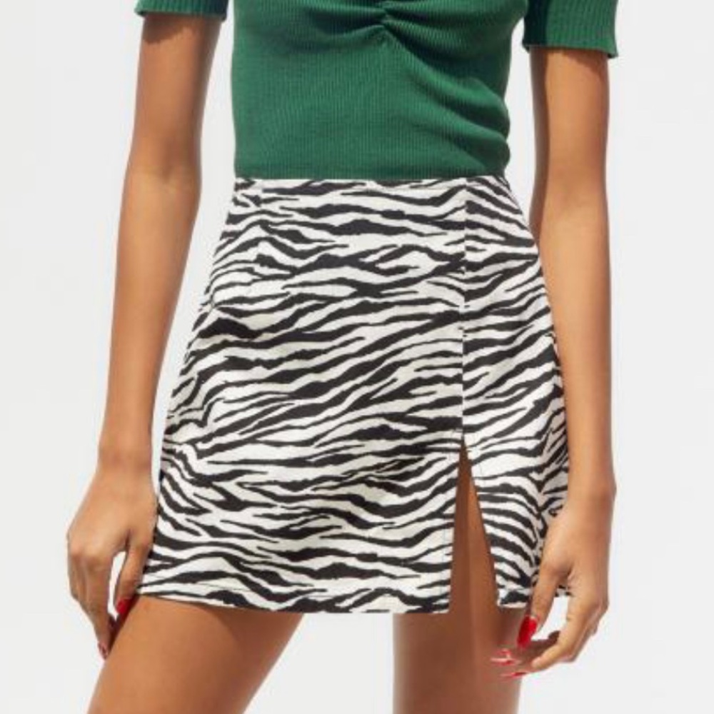 BDG URBAN OUTFITTERS SKIRT
